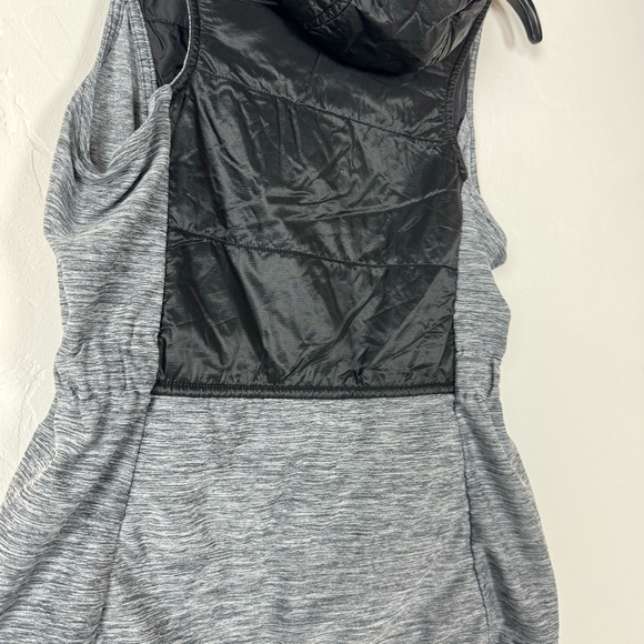 The North Face Jacket Coat‎ Vest Sleeveless Pseudio Heather Gray Black Hooded - Picture 9 of 11